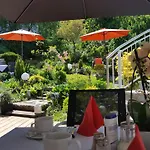 Gaestehaus Am Sonnenhuegel 4*