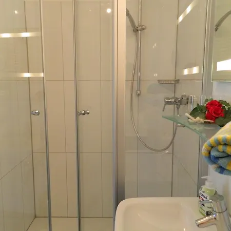 Gaestehaus Am Sonnenhuegel 4*